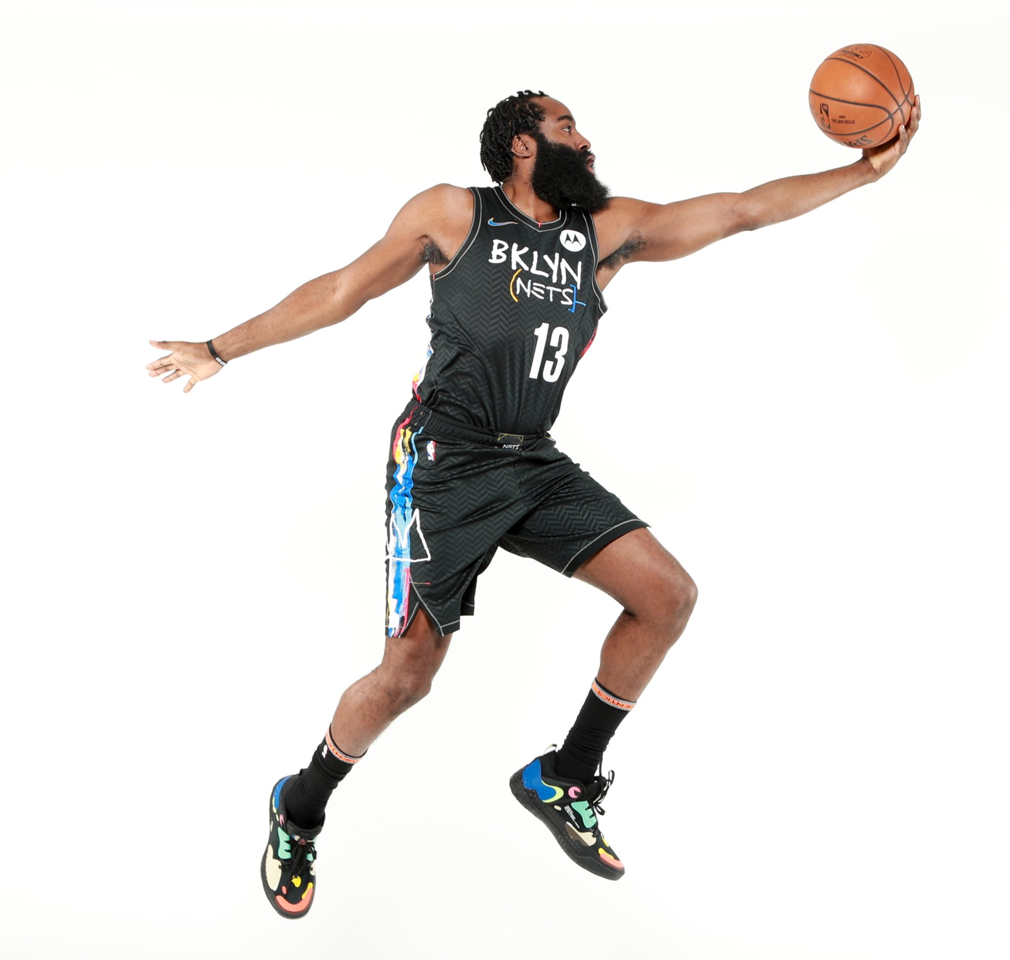 半场：海港1-0英博，加布里埃尔破门+进球被吹，莱昂纳多助攻（半场战报：海港1-0英博，莱昂纳多送助攻，加布里埃尔进球+一球被判无效）