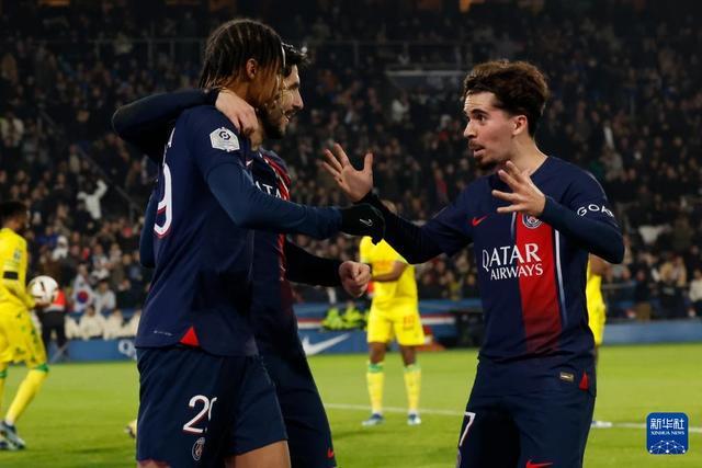 篮球NBA公布月最佳球员，榜单无悬念（NBA月度最佳球员出炉，结果毫无悬念）