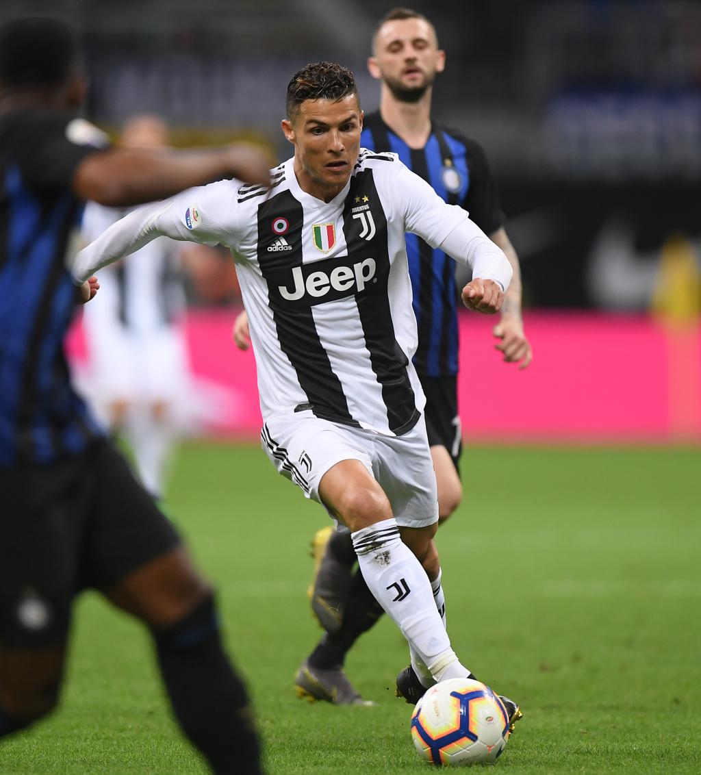 结束租借！罗马诺：埃利奥特预计将在冬窗返回利物浦（租借告终！罗马诺：埃利奥特预计将于冬窗回归利物浦）