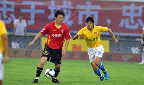 库尔图瓦：当下我肯定是最佳门将之一；没感觉更衣室关系不好（库尔图瓦：我如今无疑是顶级门将之一；未觉更衣室关系紧张）