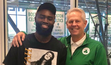 意大利11月名单：多纳鲁马领衔，里奇、斯卡马卡、早安哥回归（意大利11月大名单出炉：多纳鲁马领衔，里奇、斯卡马卡与“早安哥”重返阵容）