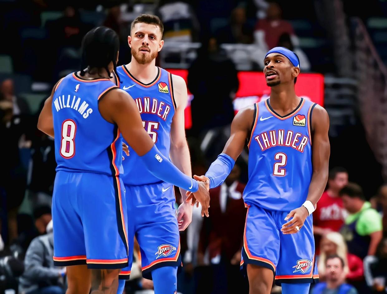 记者：拜仁、曼联有意巴莱巴，球员更希望留英超加盟红魔（曝拜仁曼联齐追巴莱巴 他更愿留英超投曼联）