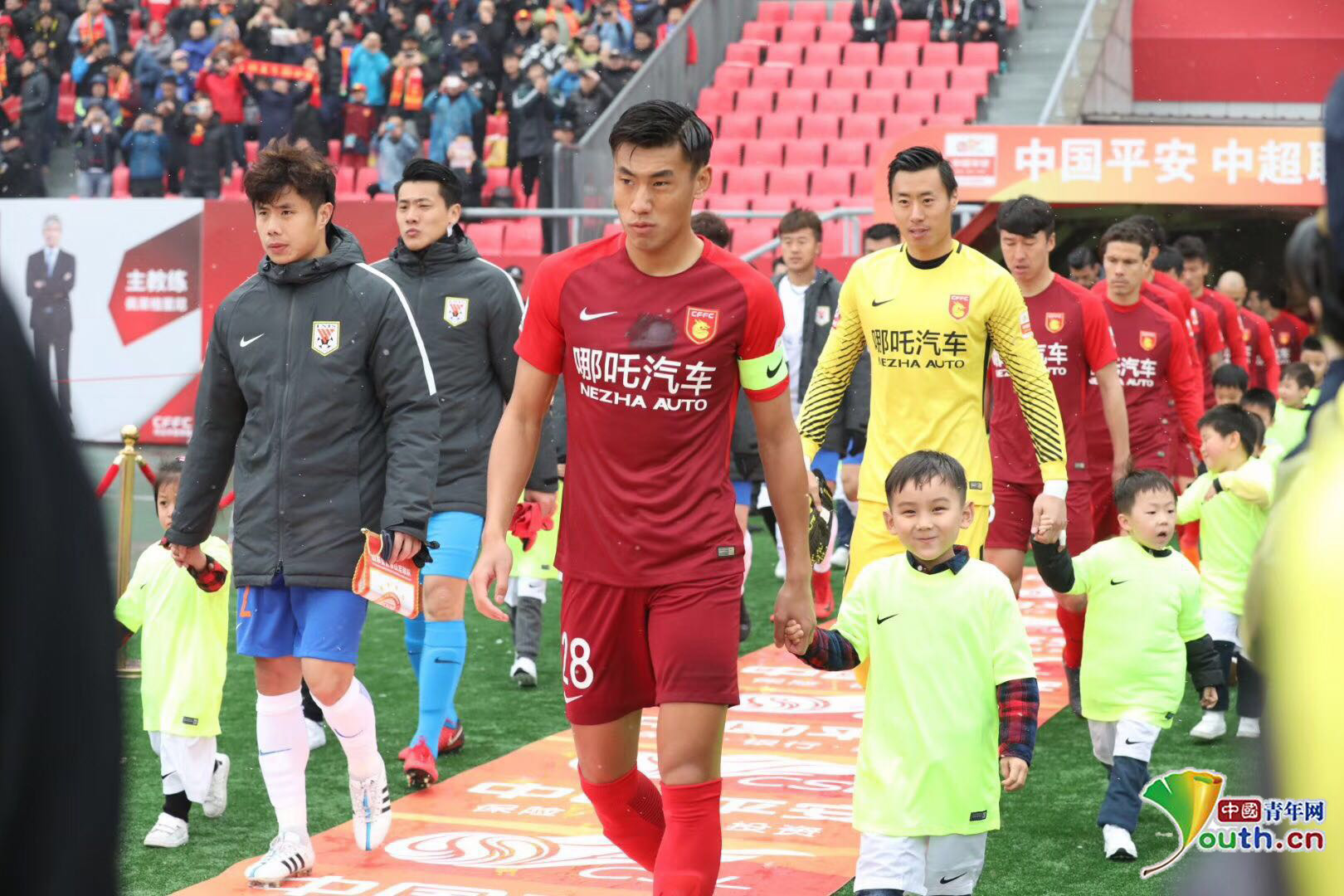 太阳报：52岁切尔西名宿马克莱莱担任环球小姐大赛评委（《太阳报》：52岁切尔西传奇马克莱莱出任环球小姐评委）