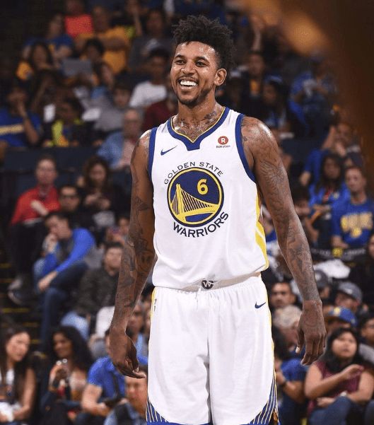 何意味？世非预生死战尼日利亚下半场前段即撤下三名首发前锋（释放何信号？世预赛非洲区生死战，尼日利亚下半场初段便撤下三名首发前锋）