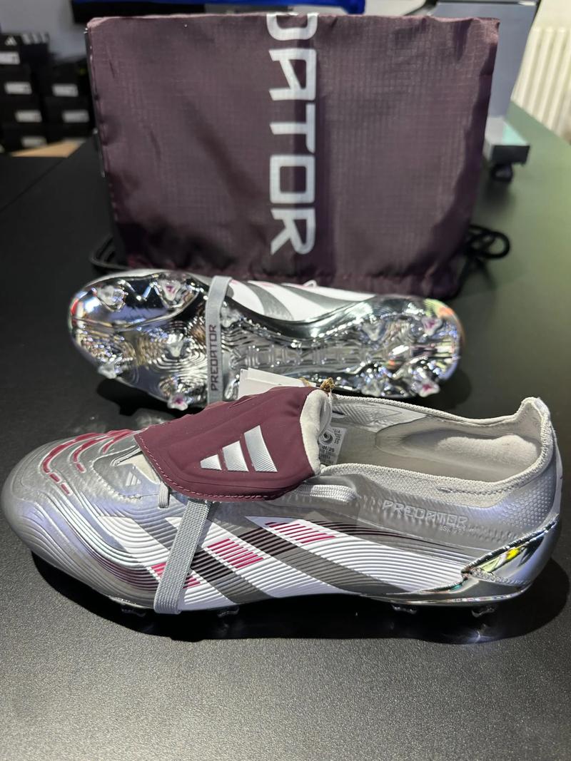 🎮布达佩斯Major：高歌猛进！FaZe2-0横扫老鼠晋级半决赛（🎮布达佩斯Major：FaZe2-0零封老鼠，强势挺进半决赛）