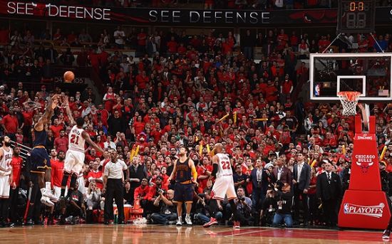 斯基拉：尤文对道格拉斯-路易斯要价4000万欧，森林对他有意（斯基拉：尤文为道格拉斯-路易斯标价4000万欧元，诺丁汉森林有意引进）