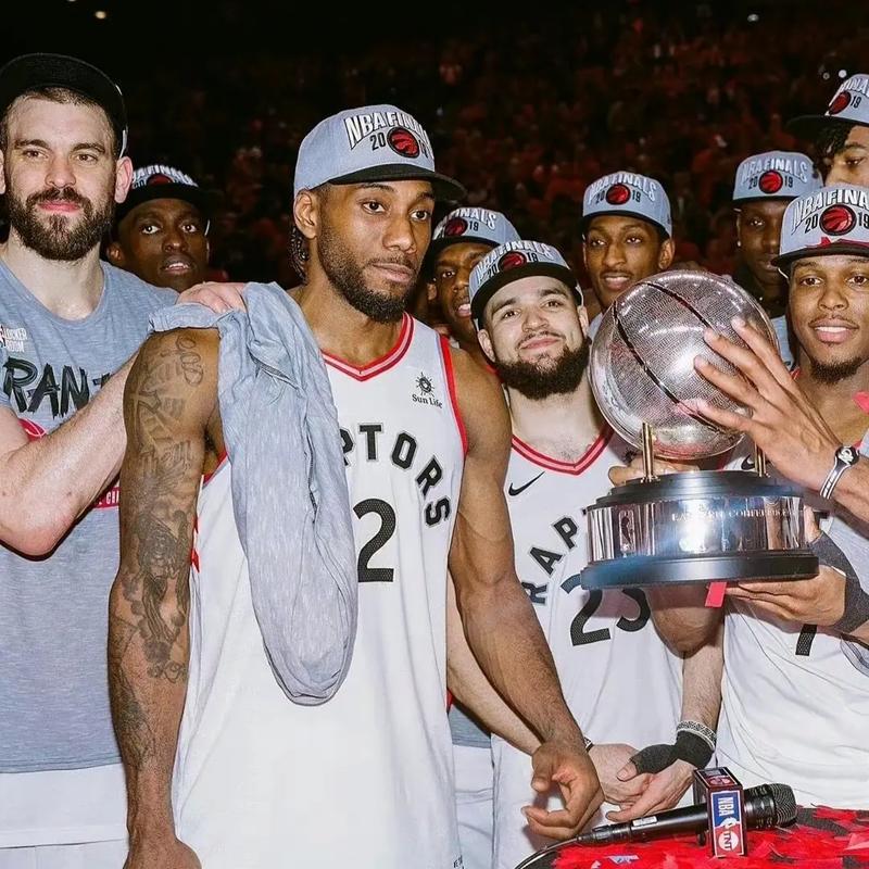 前锋训练中展现惊人速度，状态迅速回升（前锋训练场飙出惊人速度，状态回暖神速）