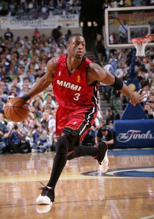 佳夫：上场机会不多让我决定离开米兰；希望米兰能拿联赛冠军（佳夫：出场时间有限让我选择离开米兰，仍希望球队夺得联赛冠军）