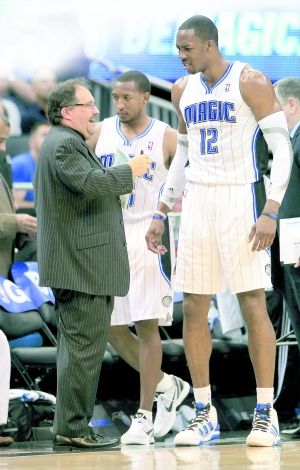 斯洛特：欧冠排除萨拉赫是俱乐部决定，没有理由不希望他留下（斯洛特：萨拉赫无缘欧冠为俱乐部决定，我当然希望他留下）