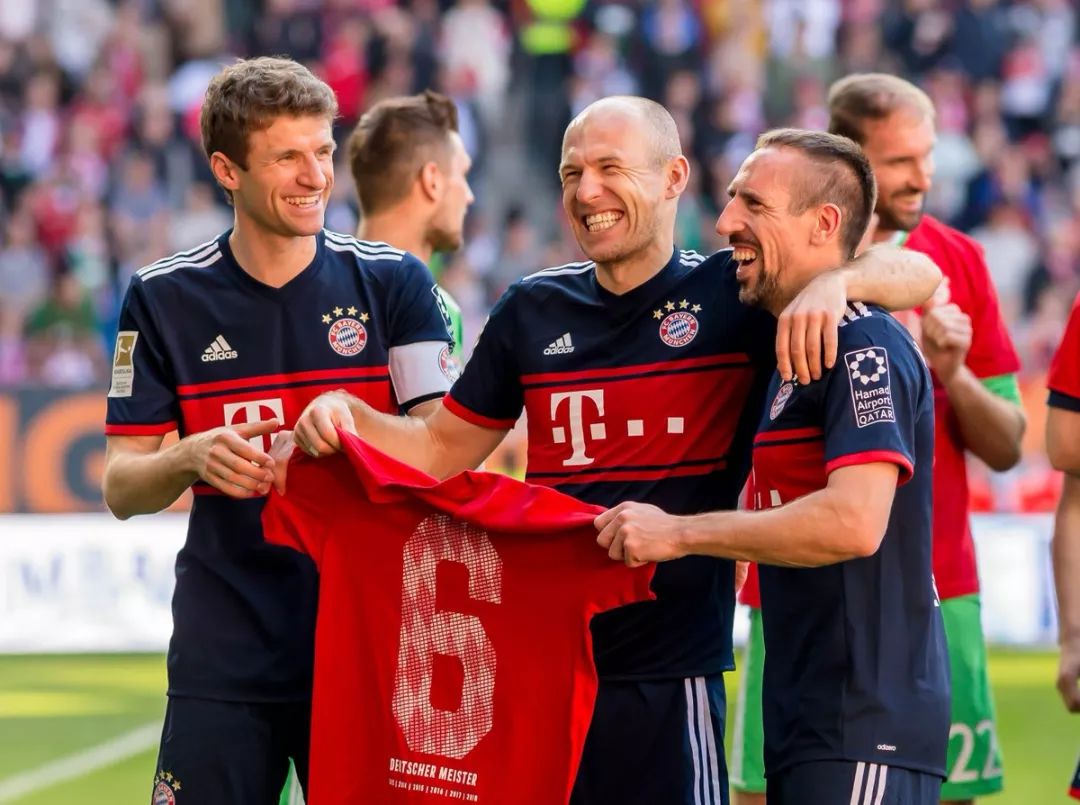 体坛：徐正源的合同是4+3，韦世豪、周定洋续约前景乐观（体坛报道：徐正源签下4+3合约，韦世豪与周定洋续约看好）